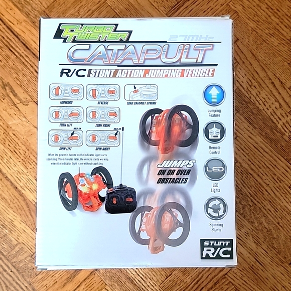Turbo Twister Catapult R/C Jumping Vehicle Orange - Picture 4 of 8